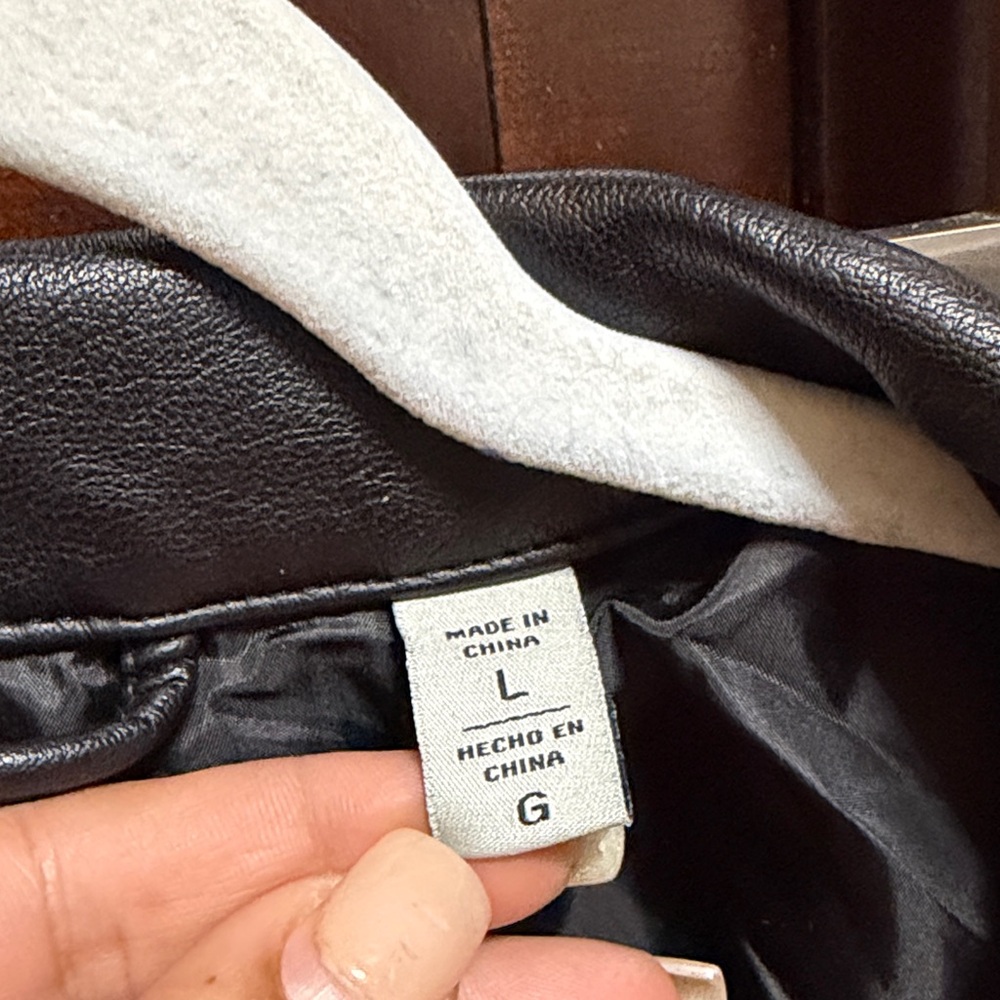 Levi's Black Bomber Jacket - Picture 6 of 9